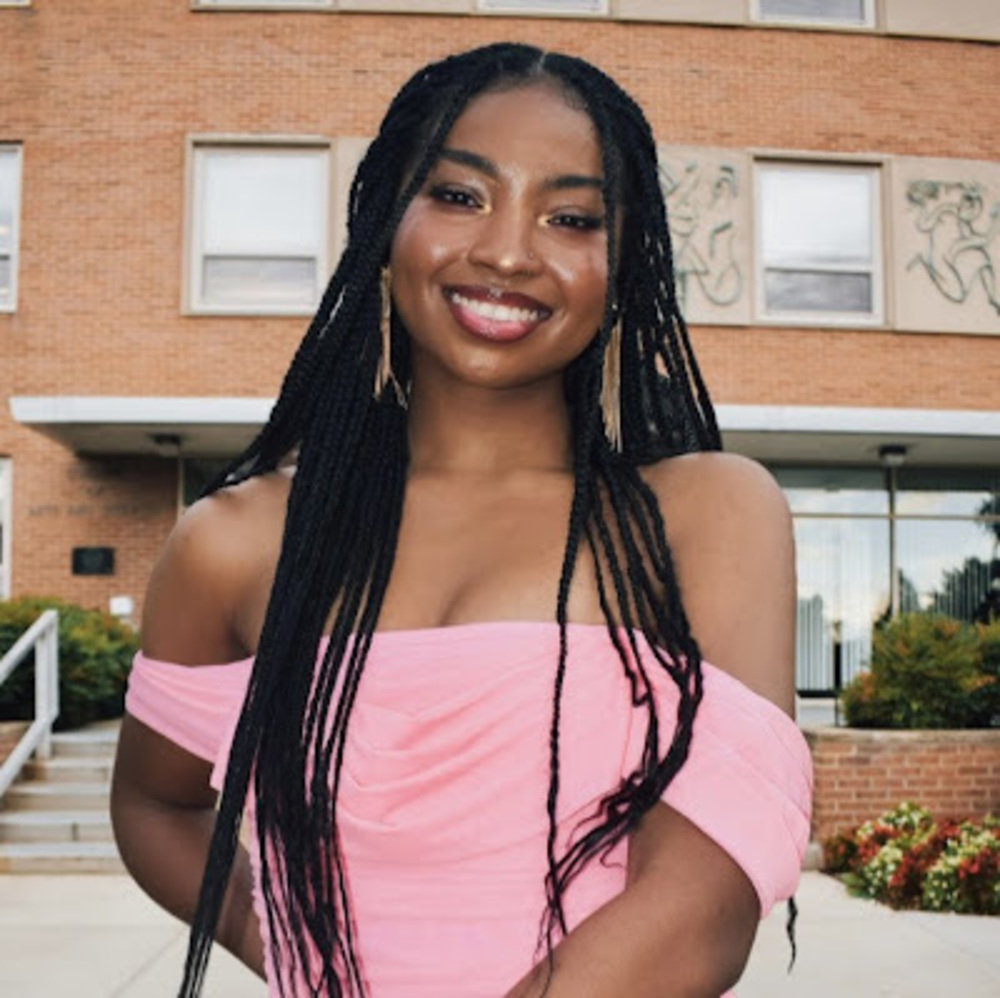 Meet your Posher, Janella abby